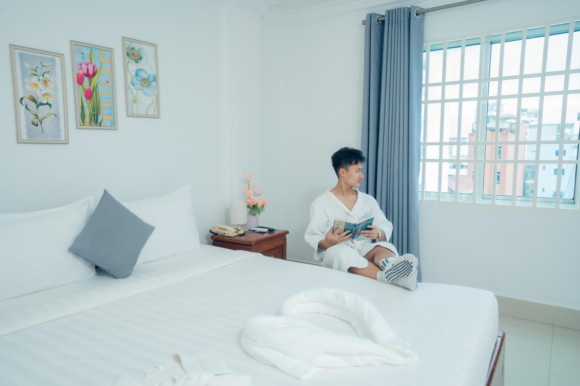 White Corner Hotel Phnom Pen Exterior foto