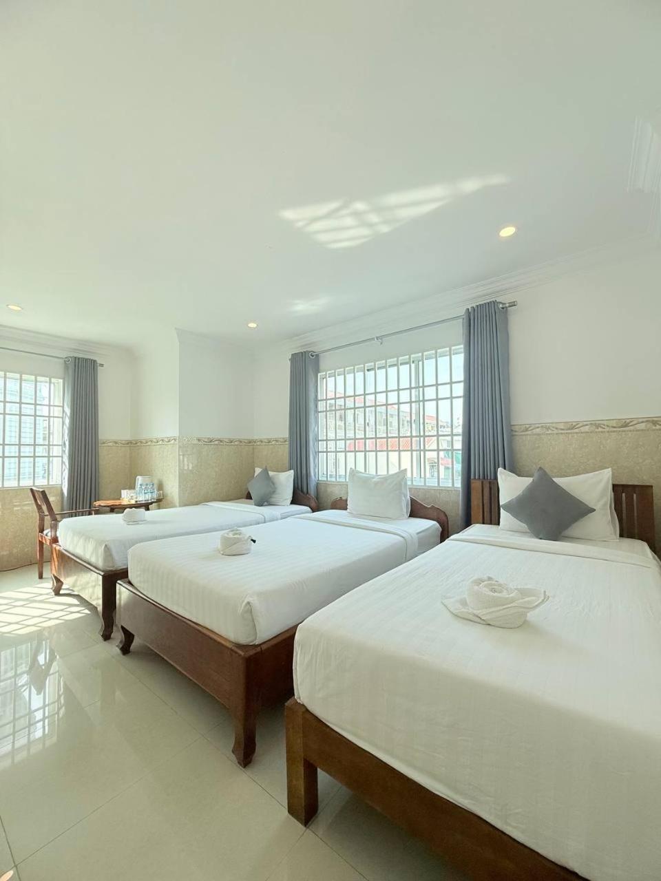White Corner Hotel Phnom Pen Exterior foto